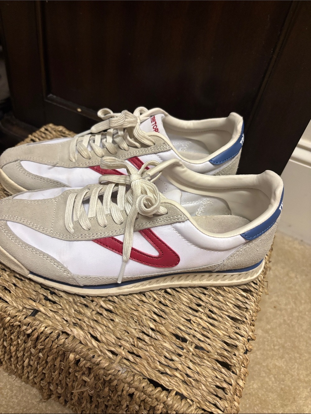 Tretorn Retro Runner Sneakers in White, Beige, Red & Blue